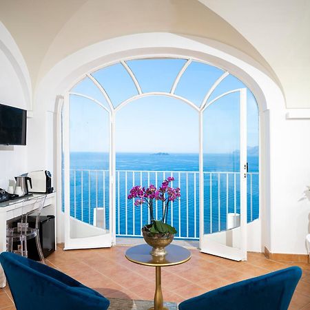 Villa Santa Chiara Positano Suites ภายนอก รูปภาพ