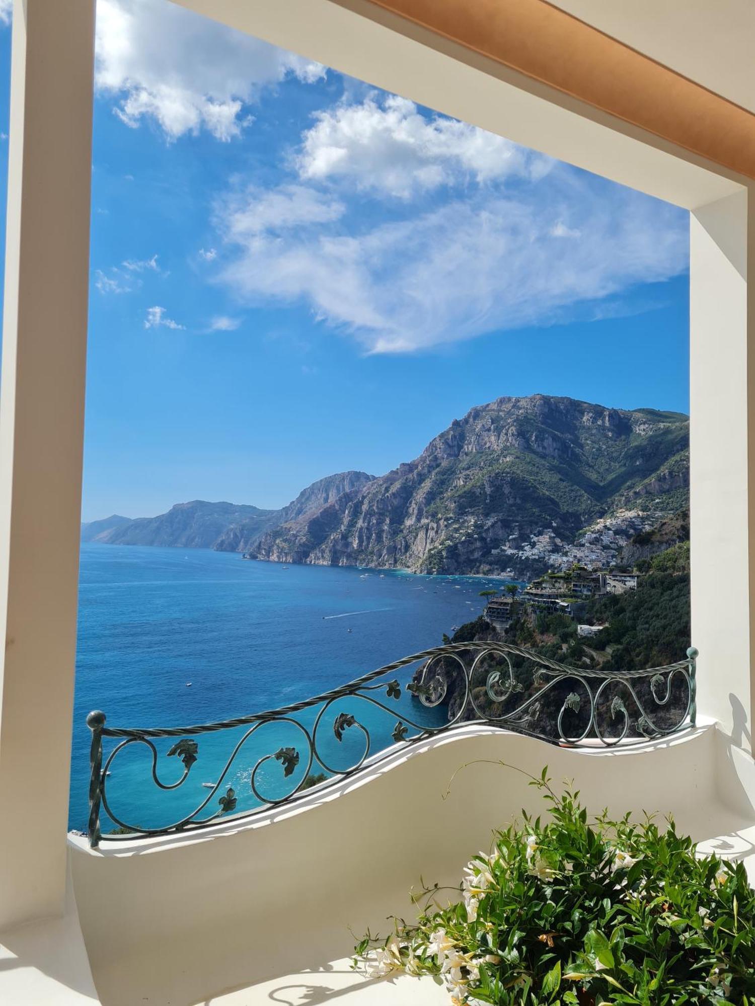Villa Santa Chiara Positano Suites ภายนอก รูปภาพ