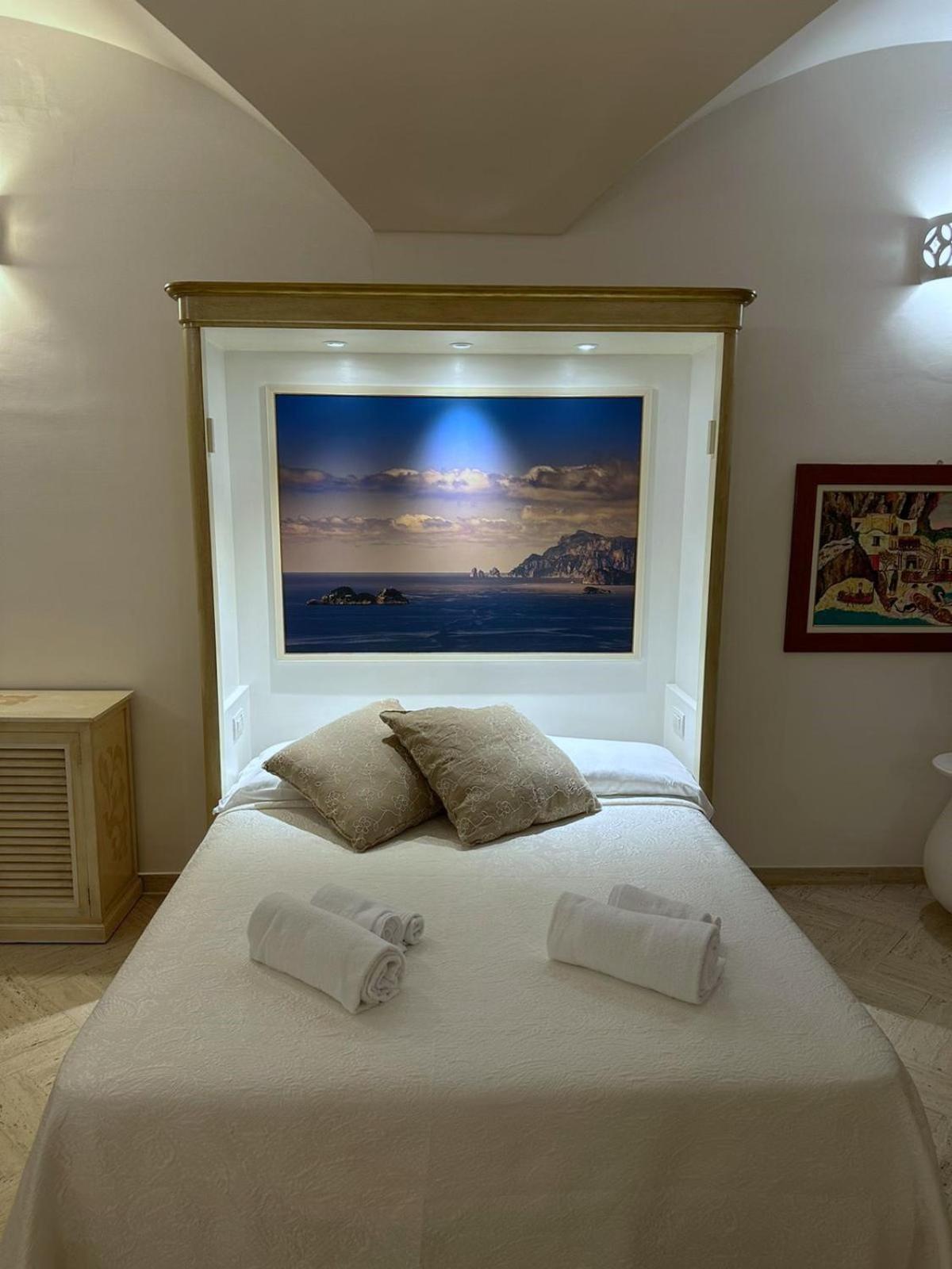 Villa Santa Chiara Positano Suites ภายนอก รูปภาพ