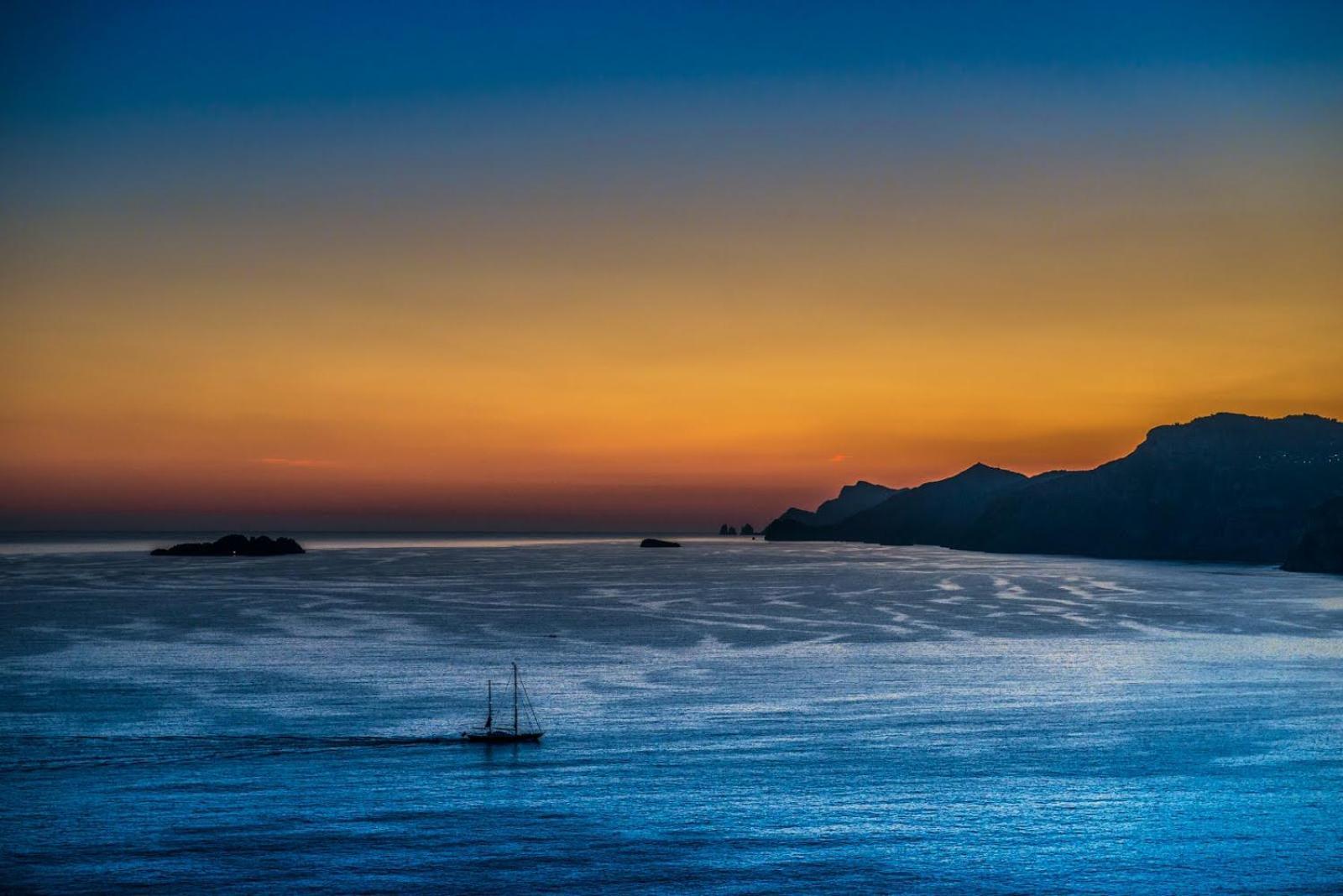 Villa Santa Chiara Positano Suites ภายนอก รูปภาพ