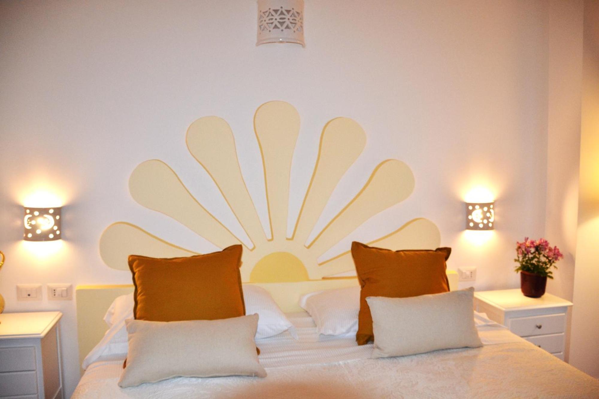 Villa Santa Chiara Positano Suites ภายนอก รูปภาพ
