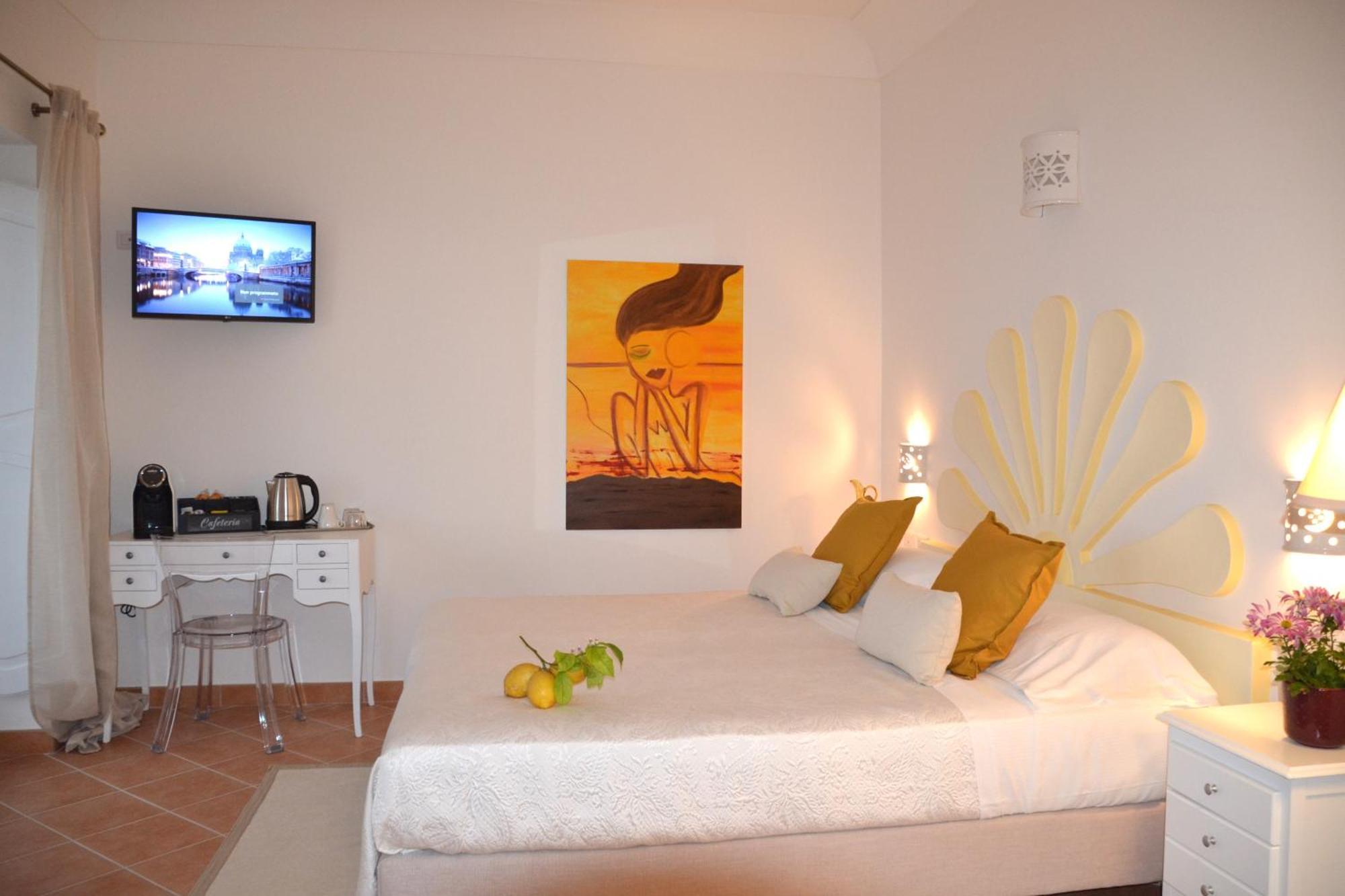 Villa Santa Chiara Positano Suites ภายนอก รูปภาพ