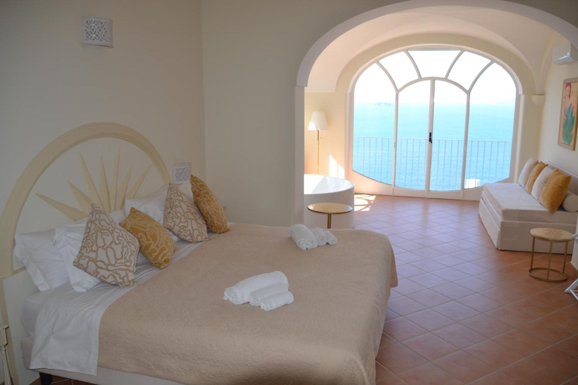 Villa Santa Chiara Positano Suites ภายนอก รูปภาพ