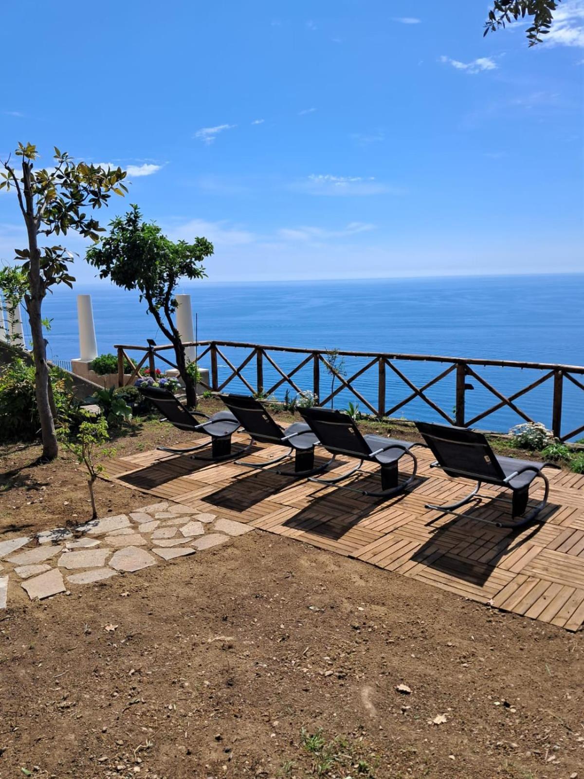 Villa Santa Chiara Positano Suites ภายนอก รูปภาพ