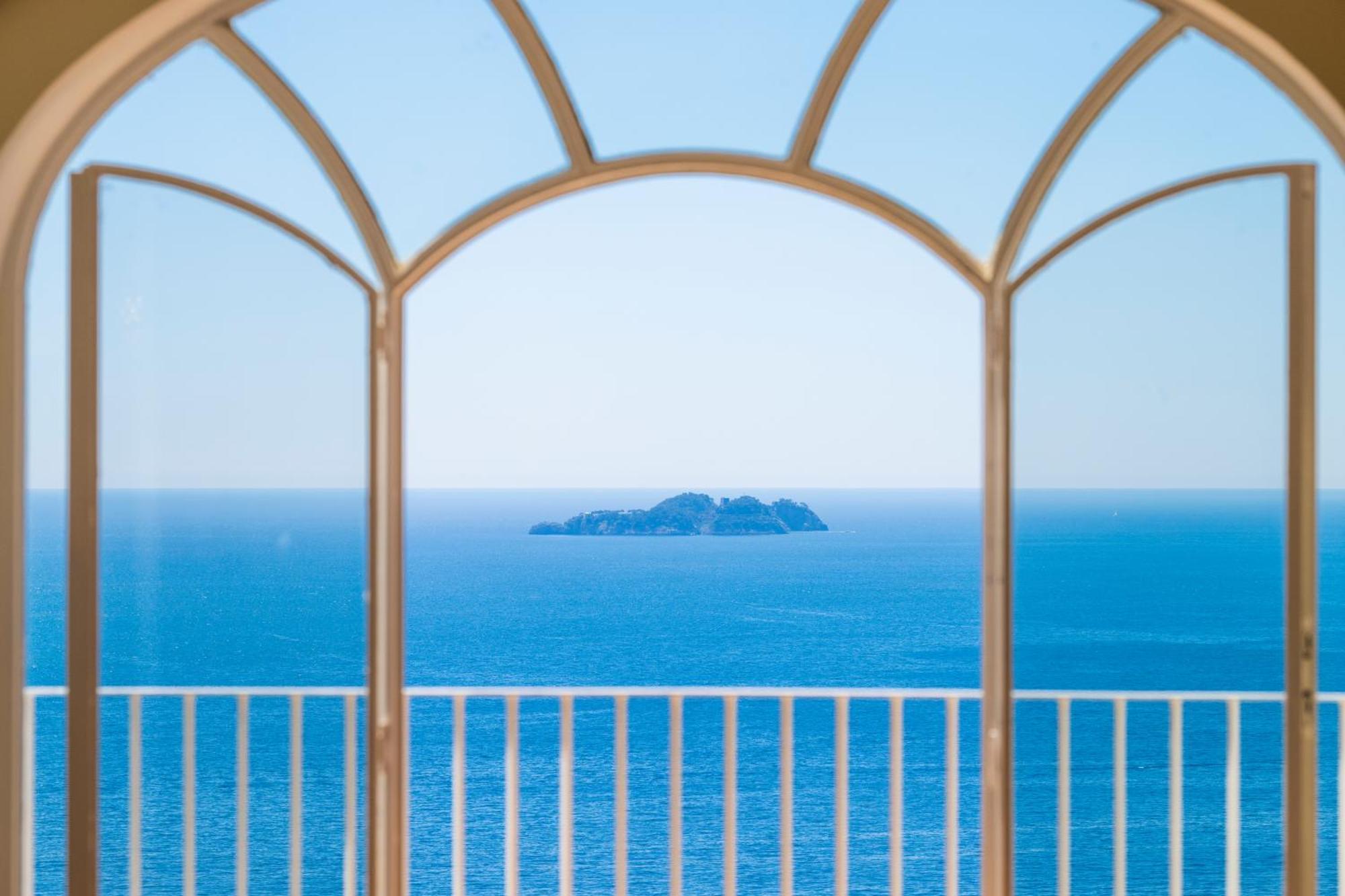 Villa Santa Chiara Positano Suites ภายนอก รูปภาพ